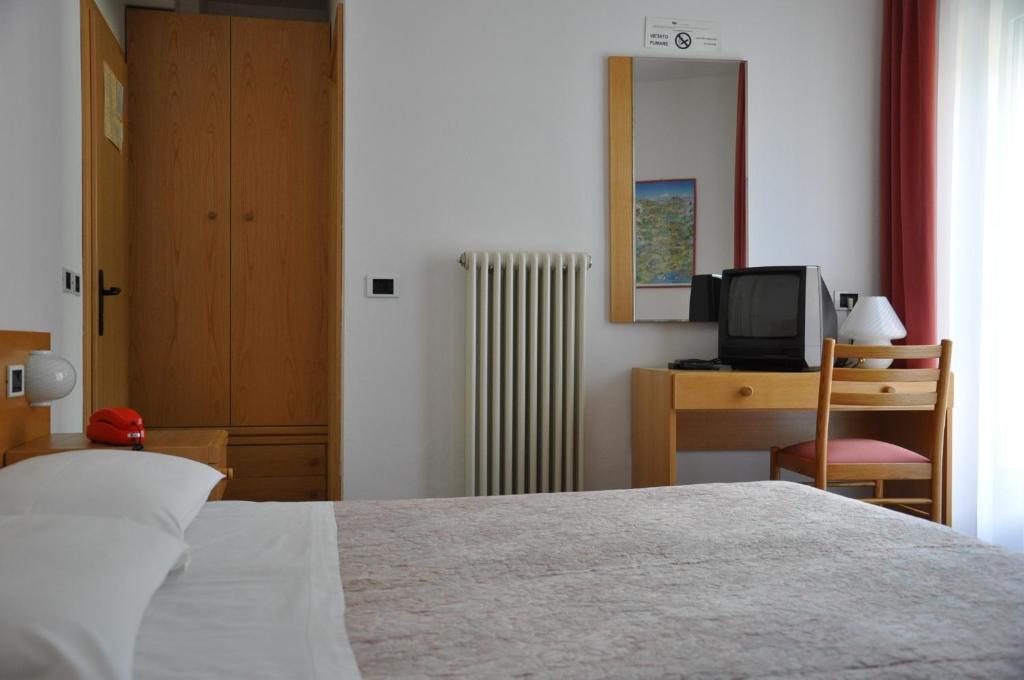 Hotel Ideal Sarche di Calavino Cameră foto